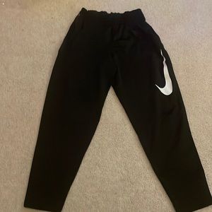 Nike tappers athletic pants